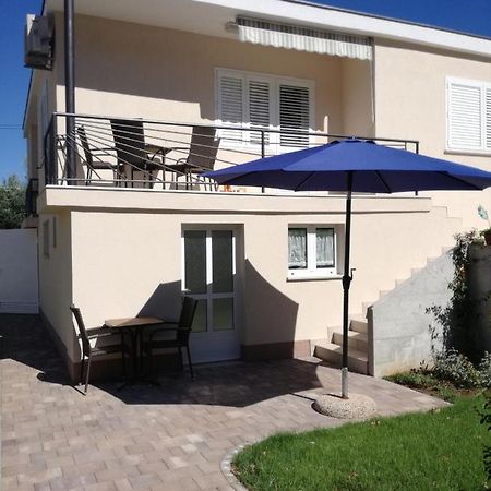 Appartamento Apartman Anni Porec Esterno foto